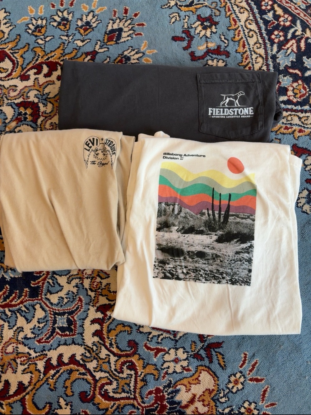 Fieldstone/Levi’s/Billabong Graphic T-Shirt Bundle XL Western Tees